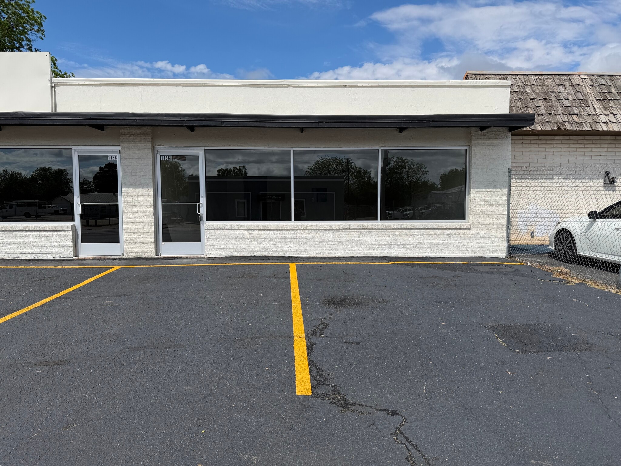 1166 Butternut St, Abilene, TX for lease Interior Photo- Image 1 of 20