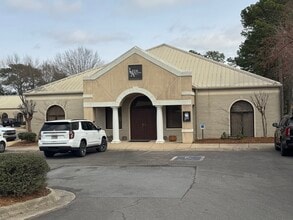 11815 Hinson Rd, Little Rock, AR for lease Building Photo- Image 1 of 10