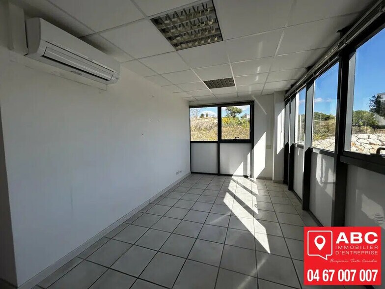 Office in Perpignan for lease - Building Photo - Image 2 of 7