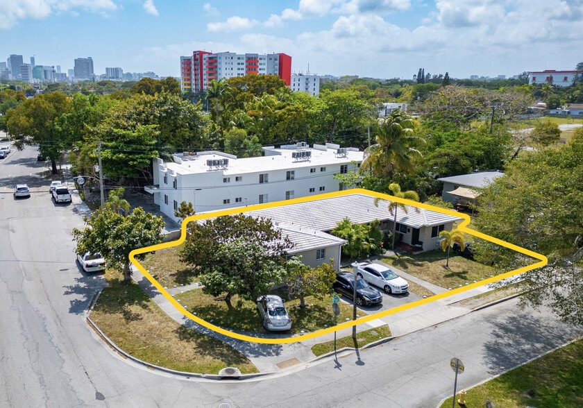 5898 NE 4th Ct, Miami, FL for sale - Building Photo - Image 1 of 11