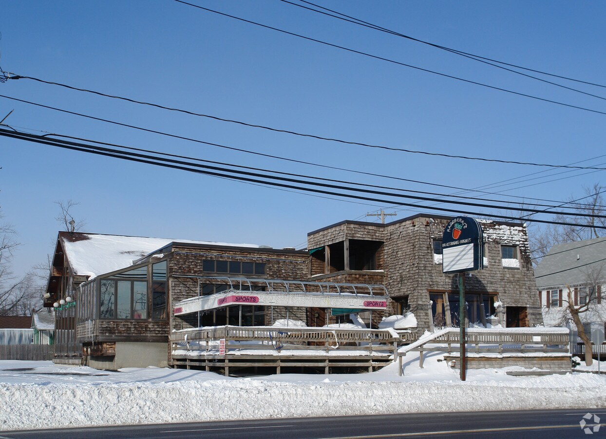 5512 Transit Rd, Cheektowaga, NY 14043