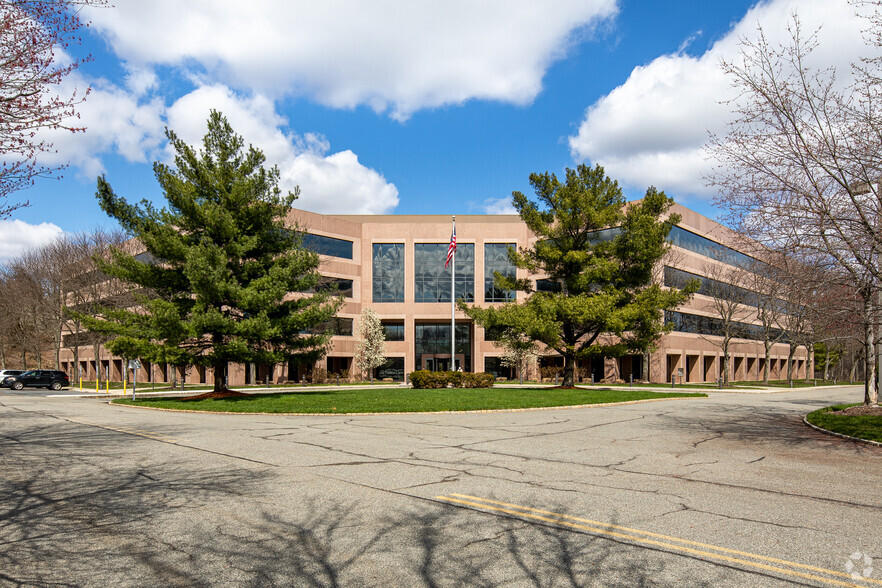 200 Campus Dr, Florham Park, NJ for sale - Building Photo - Image 1 of 1