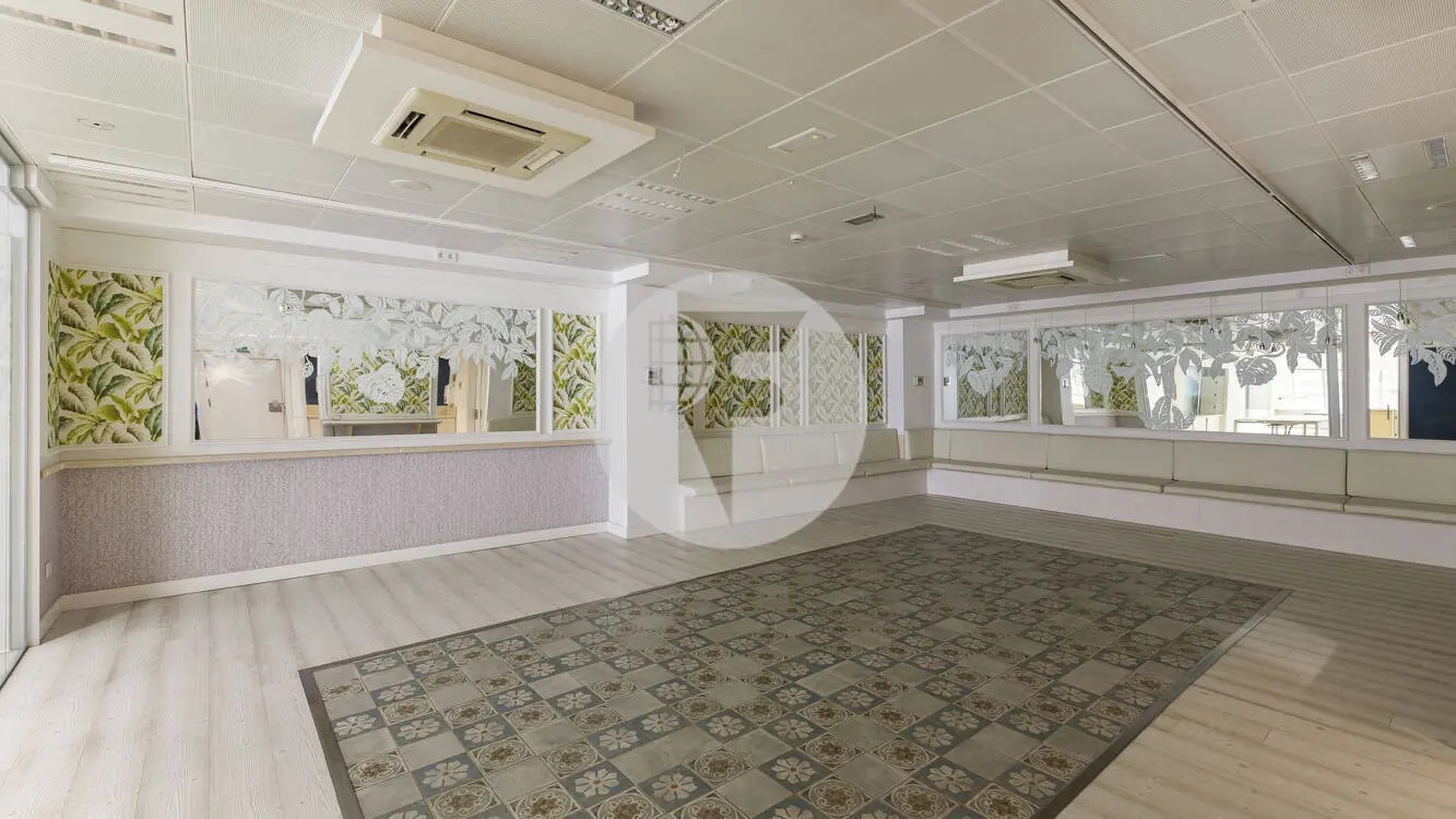 Carrer de la Diputació, Barcelona, Barcelona for lease Interior Photo- Image 1 of 29