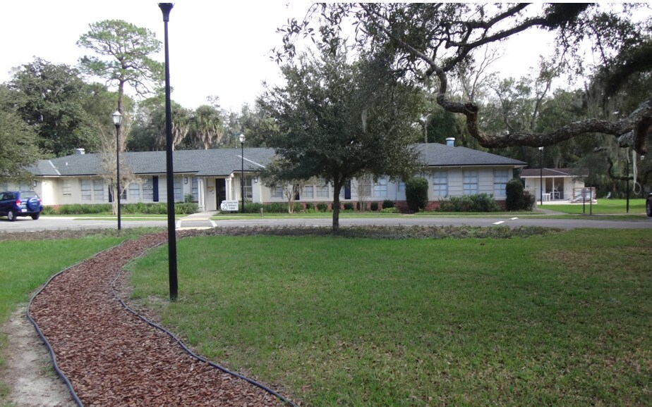 2406 Spring Park Rd, Jacksonville, FL 32207