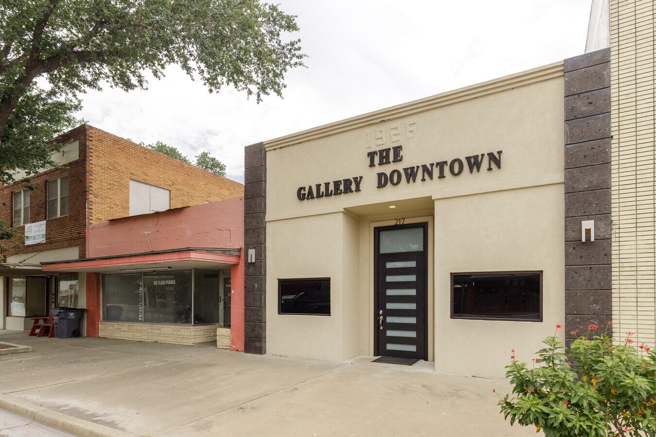 217 E Rice St, Falfurrias, TX 78355