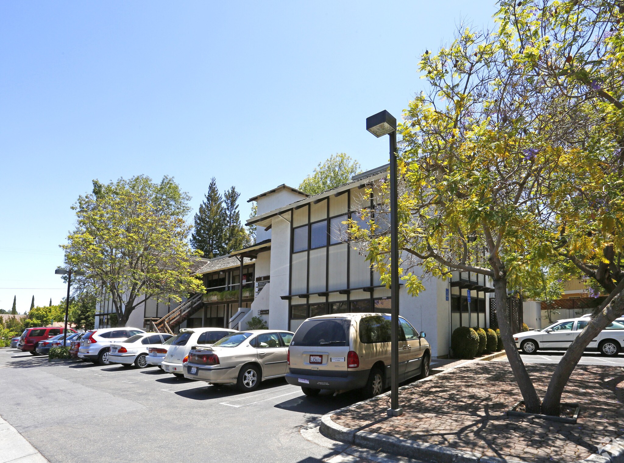 800 Pollard Rd, Los Gatos, CA 95032 Los Gatos Medical Center
