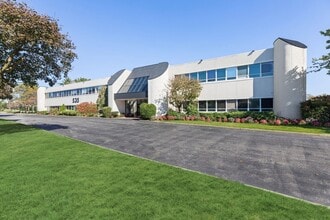 535 Broadhollow Rd, Melville, NY for lease Building Photo- Image 1 of 11