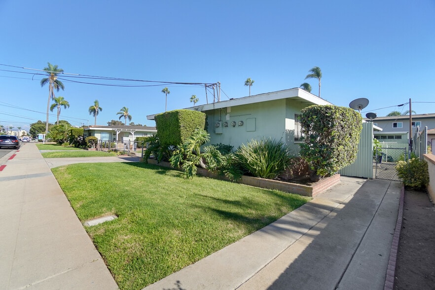 462-468 Davidson St, Chula Vista, CA for sale - Building Photo - Image 3 of 9