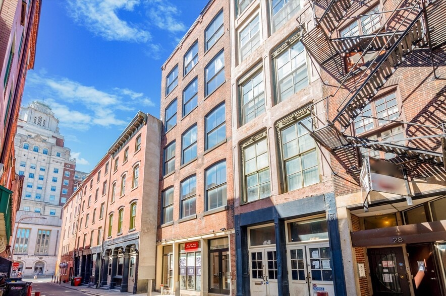 32-34 S Strawberry St, Philadelphia, PA for sale - Building Photo - Image 2 of 40