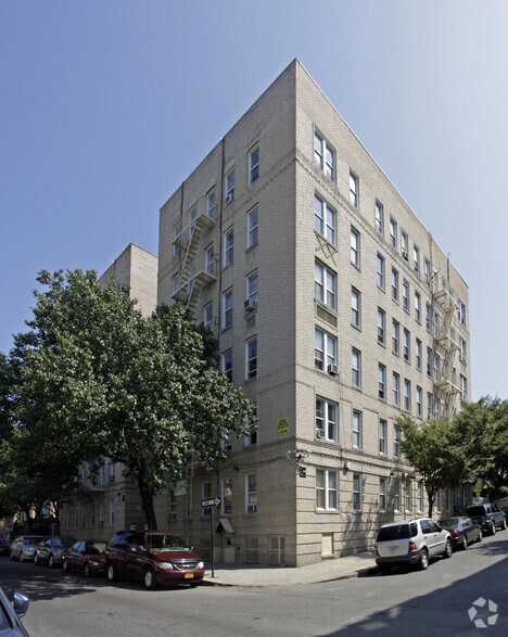 4254 Carpenter Ave, Bronx, NY for sale - Primary Photo - Image 1 of 1