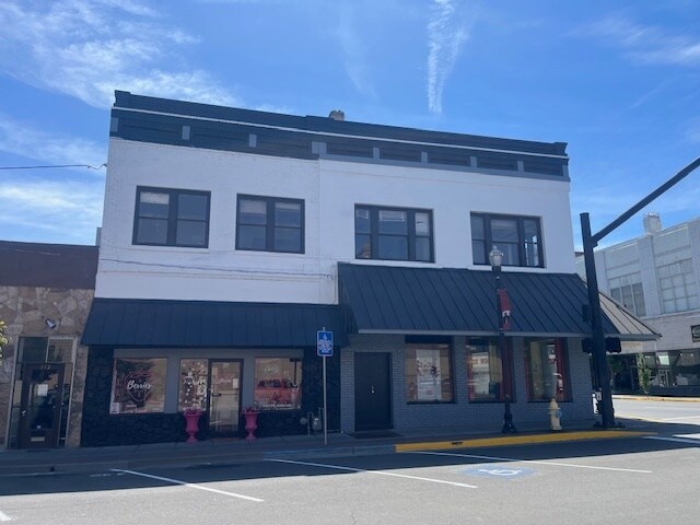 301 E 2nd St, The Dalles, OR for sale - Building Photo - Image 1 of 1