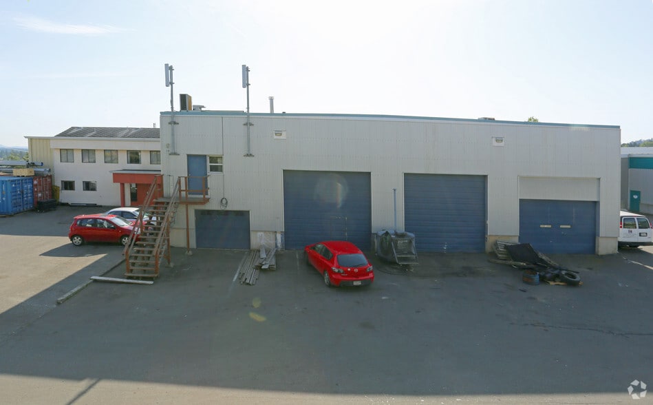 1779 Sean Hts, Central Saanich, BC for lease - Building Photo - Image 2 of 8