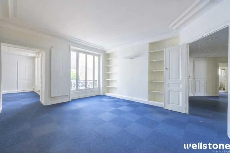 Office in Paris for lease - Building Photo - Image 3 of 18