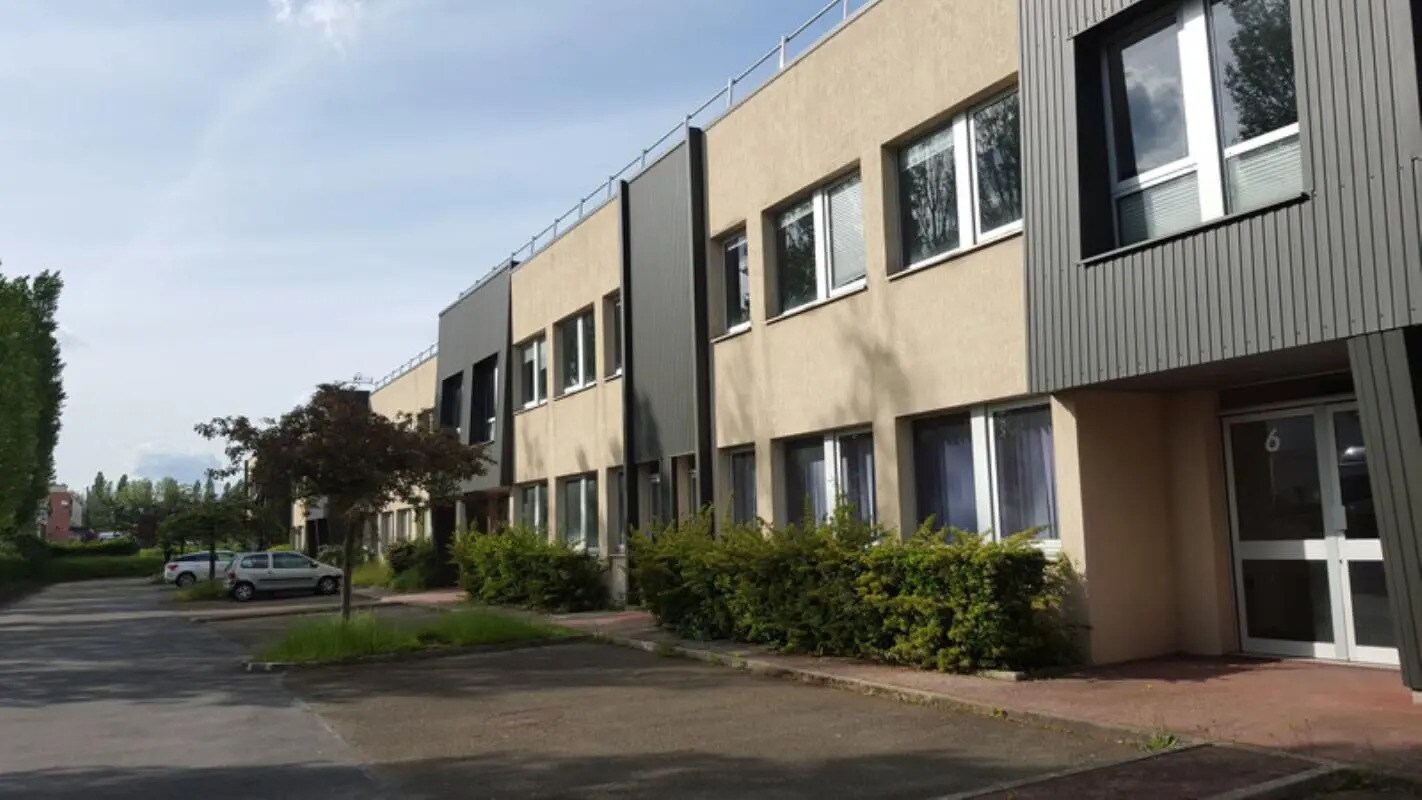 36 Rue Des Osiers, Coignières for lease Building Photo- Image 1 of 4