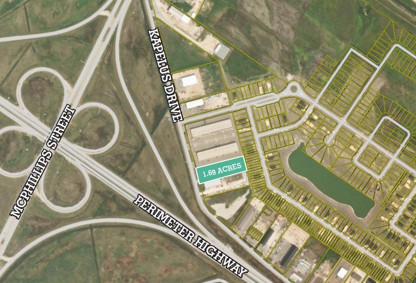 1015 Kapelus Dr, West St Paul, MB for sale Building Photo- Image 1 of 2