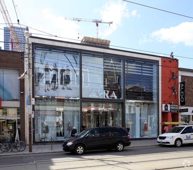 341 Queen St W, Toronto, ON for lease - Primary Photo - Image 1 of 3