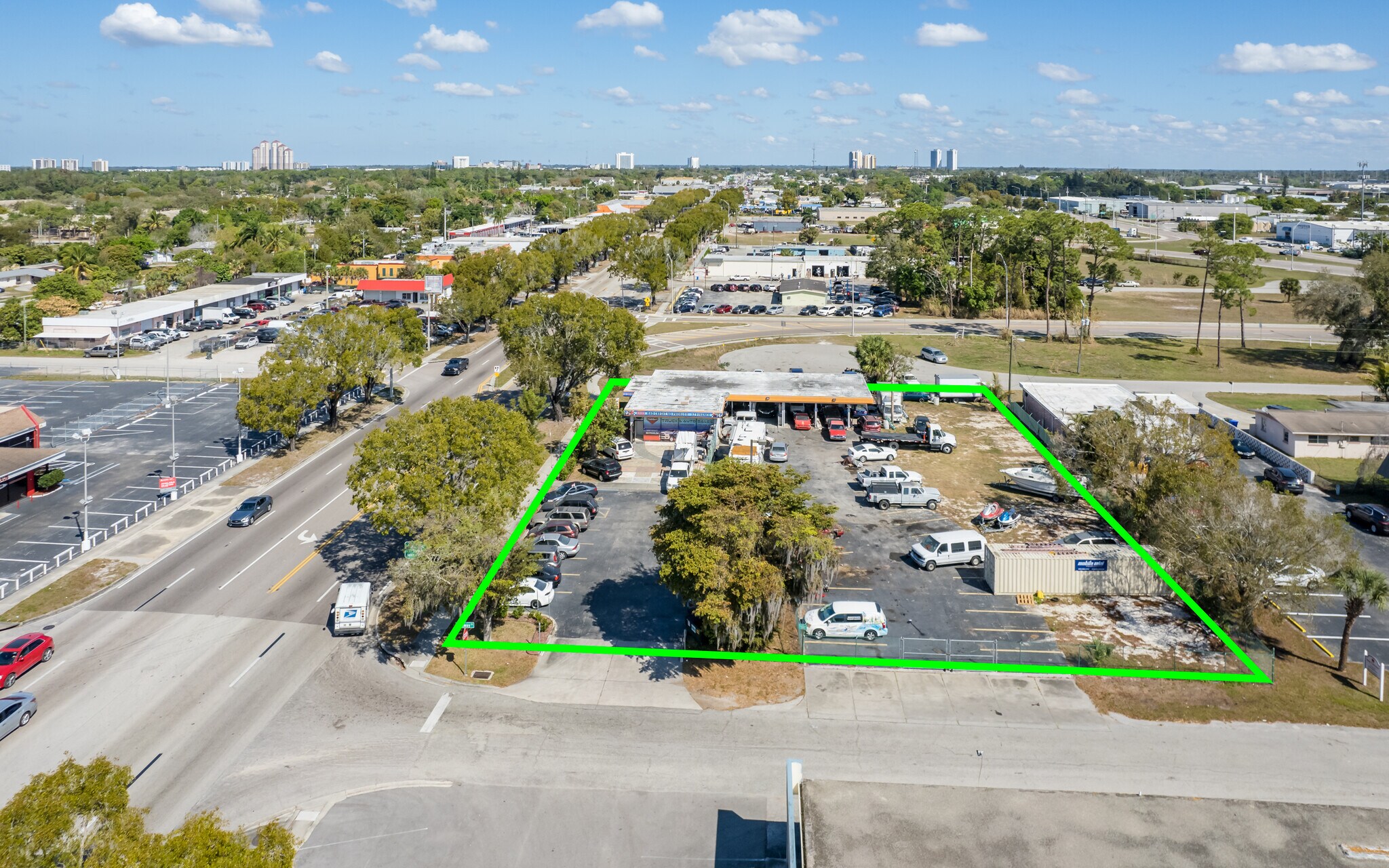 3333 Fowler St, Fort Myers, FL 33901