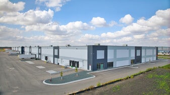 Dakota Commerce Center - Pub