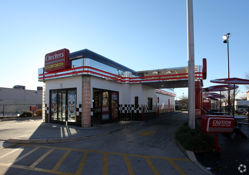 2301 N 29th St, Philadelphia, PA for lease - Building Photo - Image 3 of 24