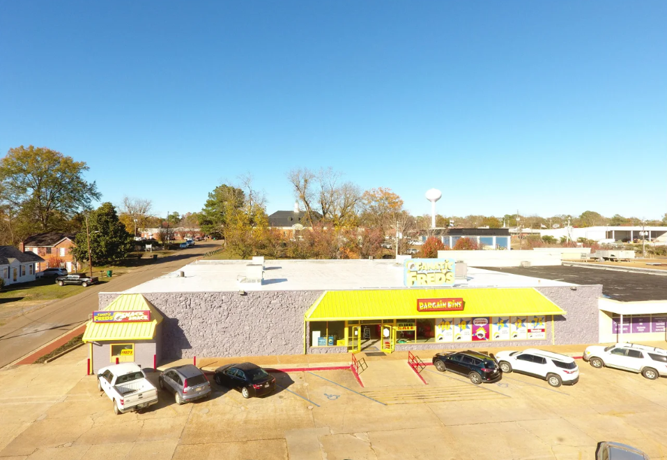 300 S Pearl St, Carthage, MS for sale Building Photo- Image 1 of 1