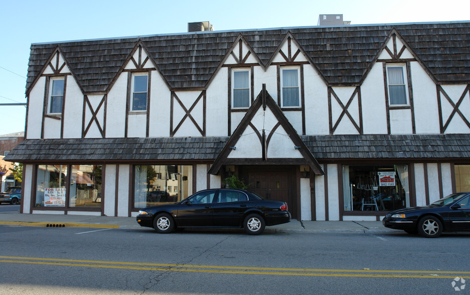 301 E Center St, Hobart, IN for sale - Primary Photo - Image 1 of 1