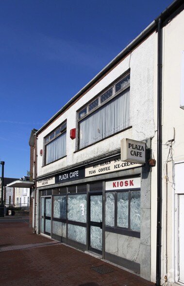 34 Orchard St, Neath for lease - Building Photo - Image 2 of 3