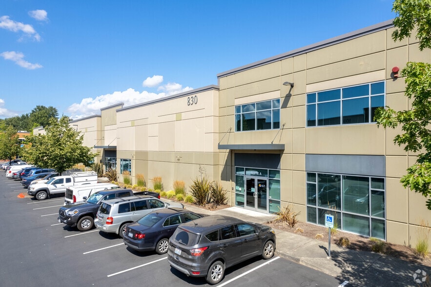 830 SW 34th St, Renton, WA for lease - Primary Photo - Image 2 of 5