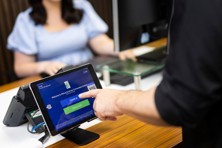 Windrush Park Rd, Witney for lease - Interior Photo - Image 3 of 26