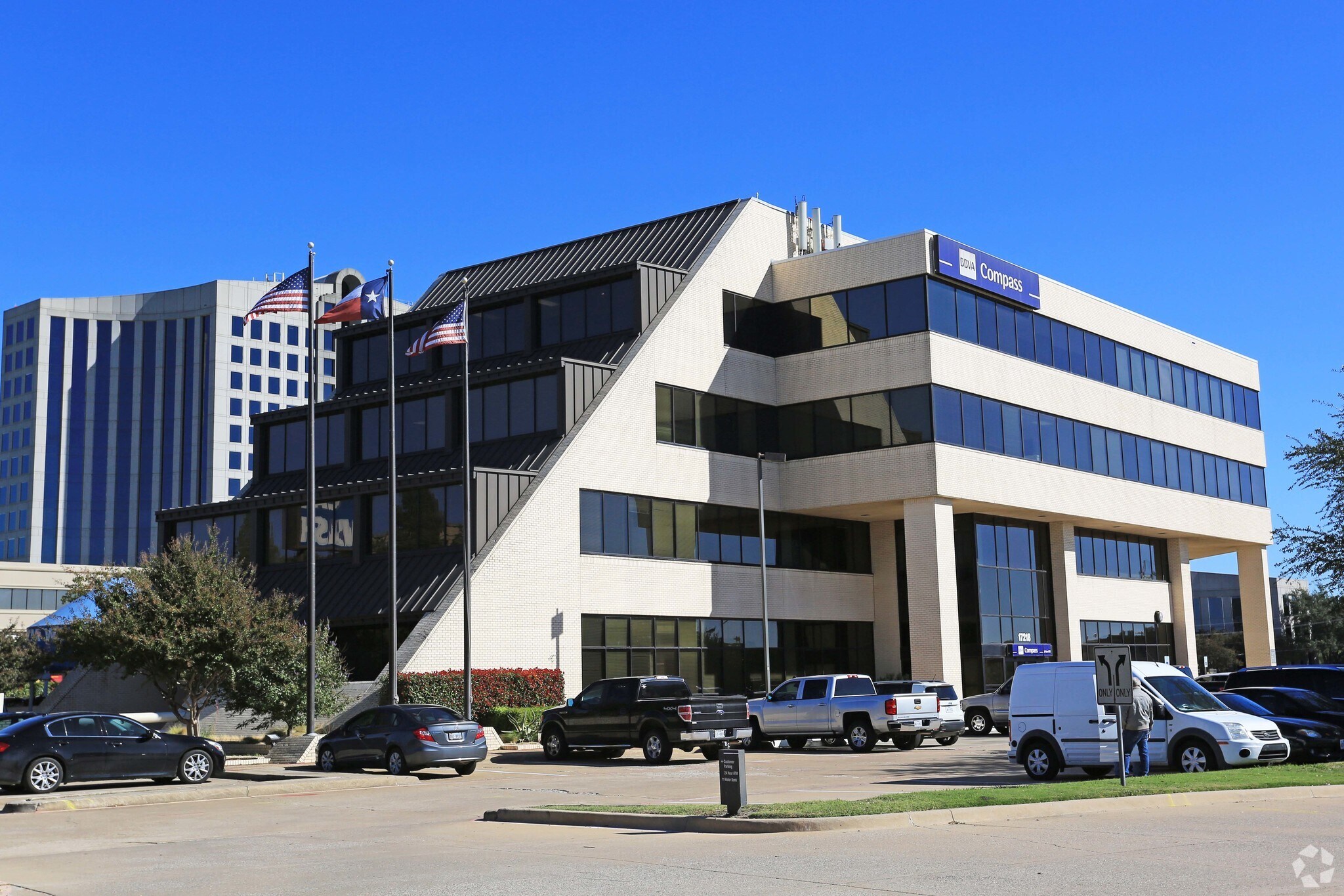 17218 Preston Rd, Dallas, TX for lease Building Photo- Image 1 of 11