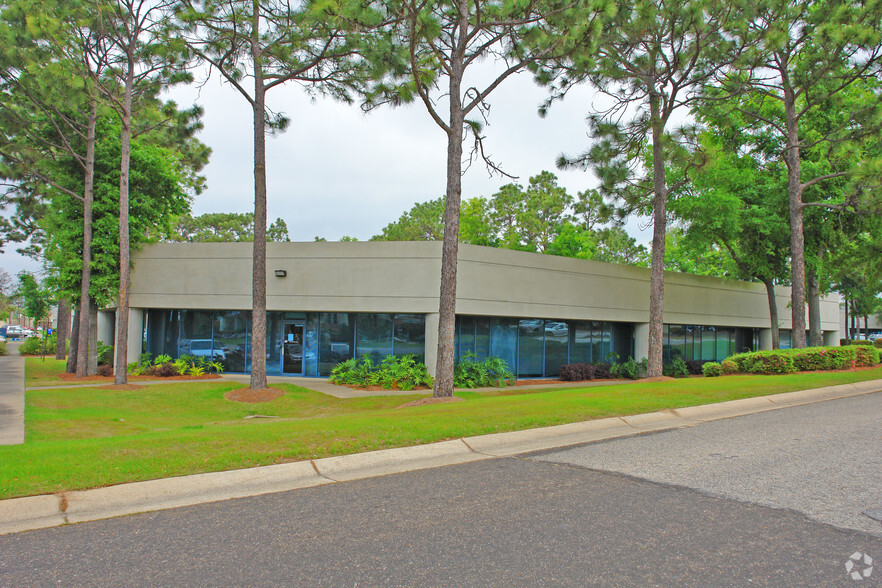 2114 Airport Blvd, Pensacola, FL for lease - Building Photo - Image 2 of 18