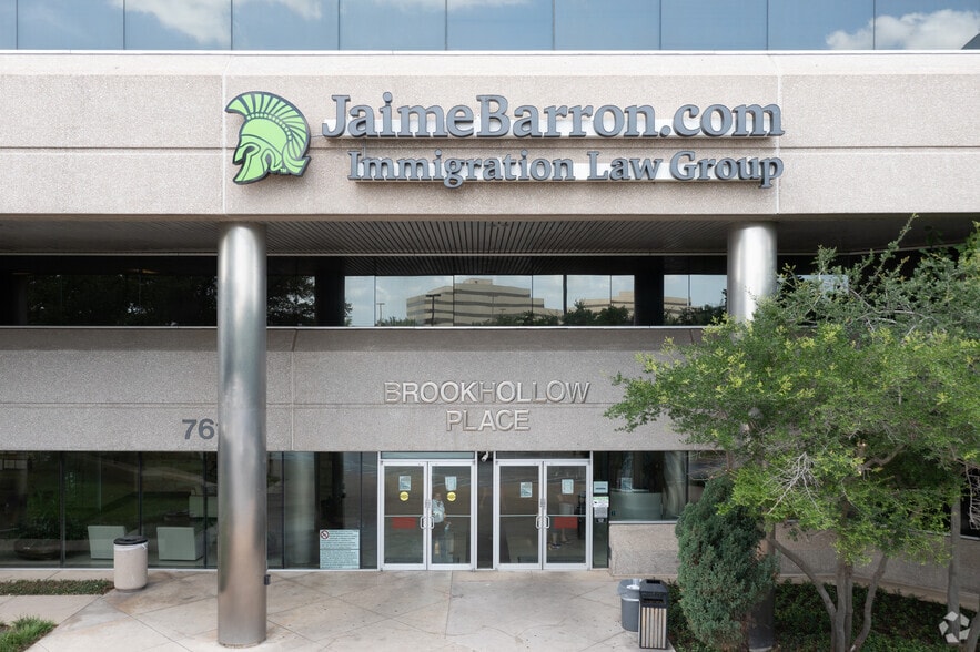 7610 N Stemmons Fwy, Dallas, TX for lease - Building Photo - Image 3 of 16