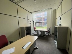 Office in Ivry-sur-Seine for lease Interior Photo- Image 2 of 7