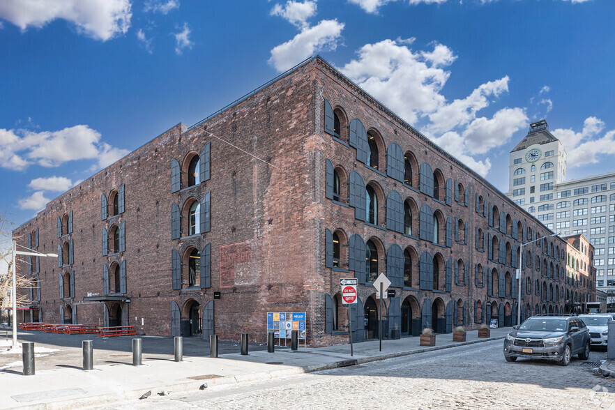 55 Water St, Brooklyn, NY for lease - Primary Photo - Image 1 of 4