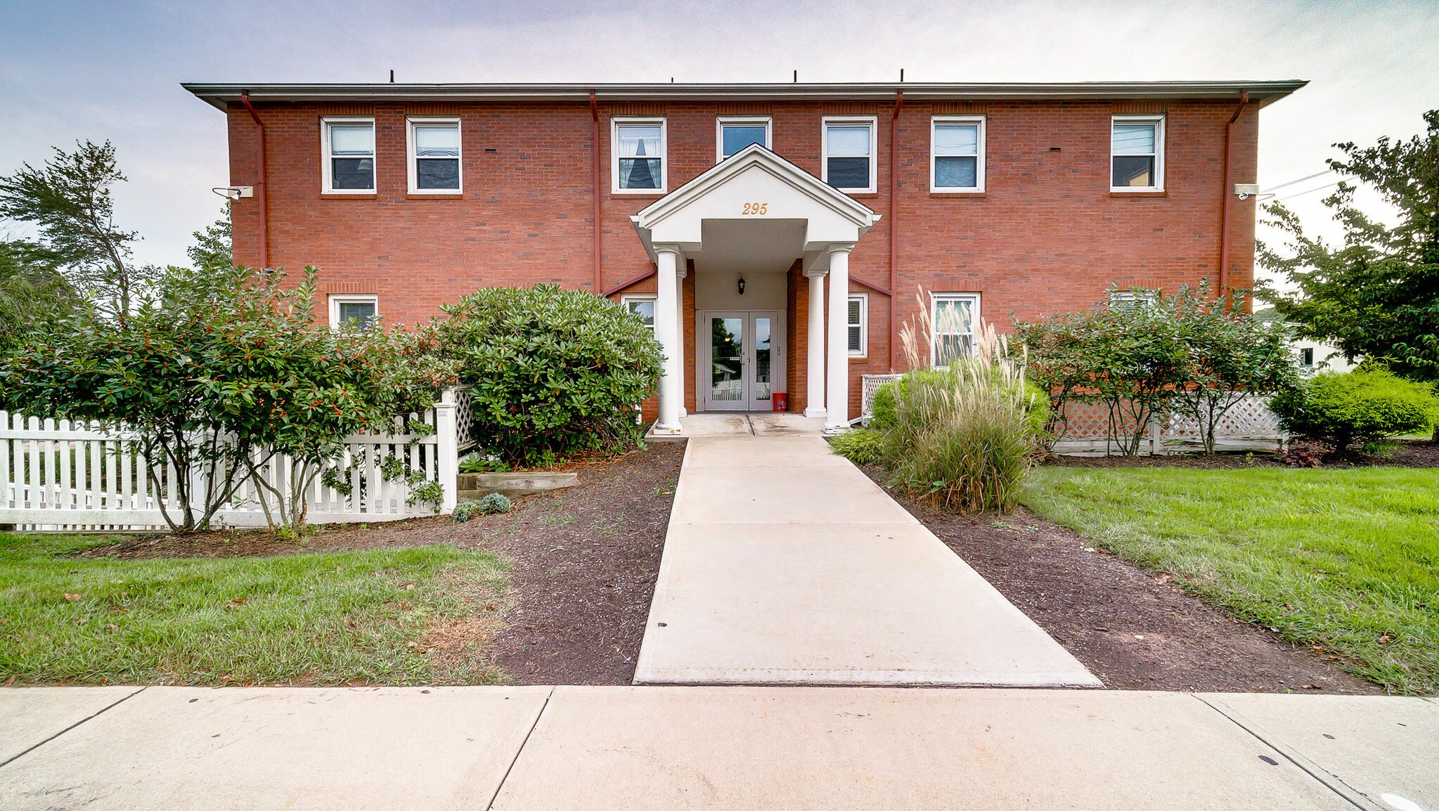 295 Washington Ave, Hamden, CT for sale Building Photo- Image 1 of 1