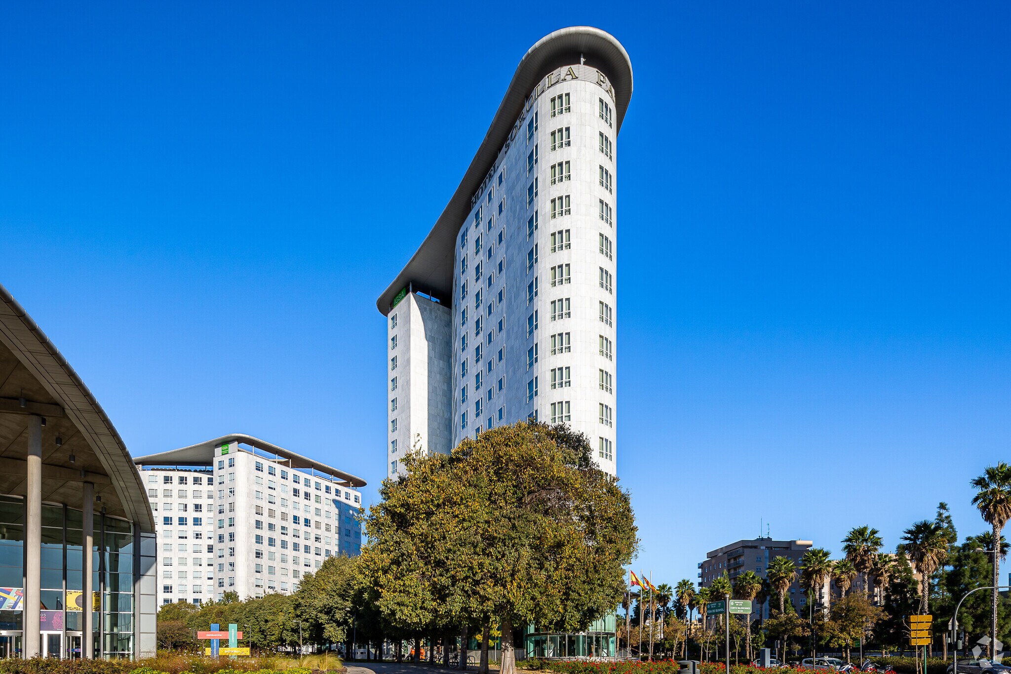 Avinguda de les Corts Valencianes, 58, València, Valencia for lease Primary Photo- Image 1 of 6