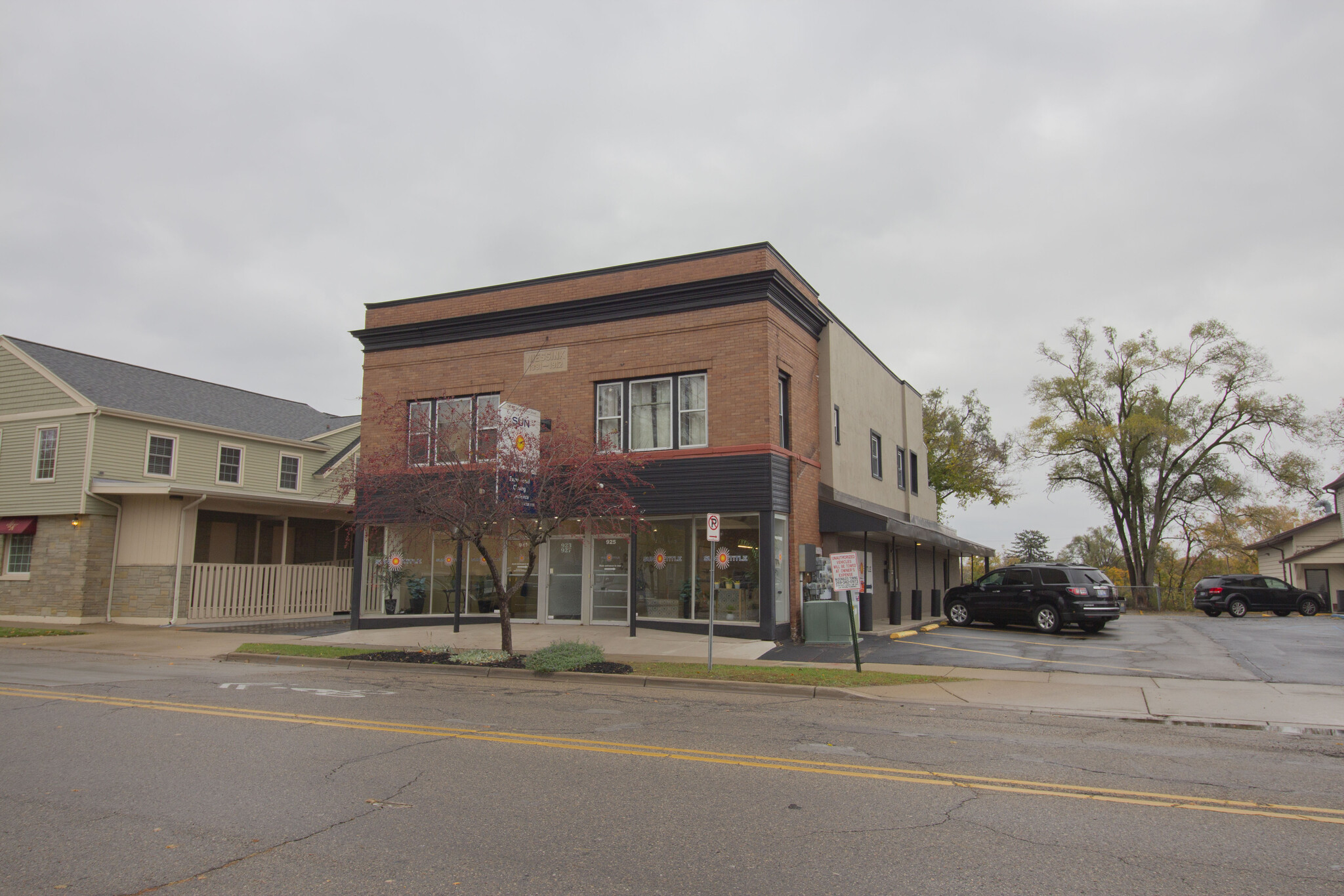 921-927 S Burdick St, Kalamazoo, MI for lease Building Photo- Image 1 of 14