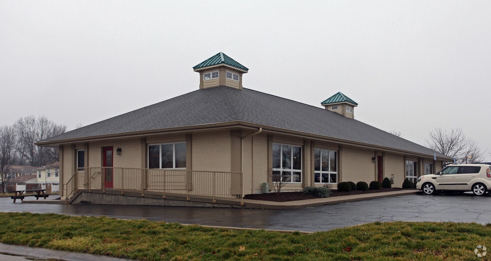 9007 Fields Ertel Rd, Cincinnati, OH 45249