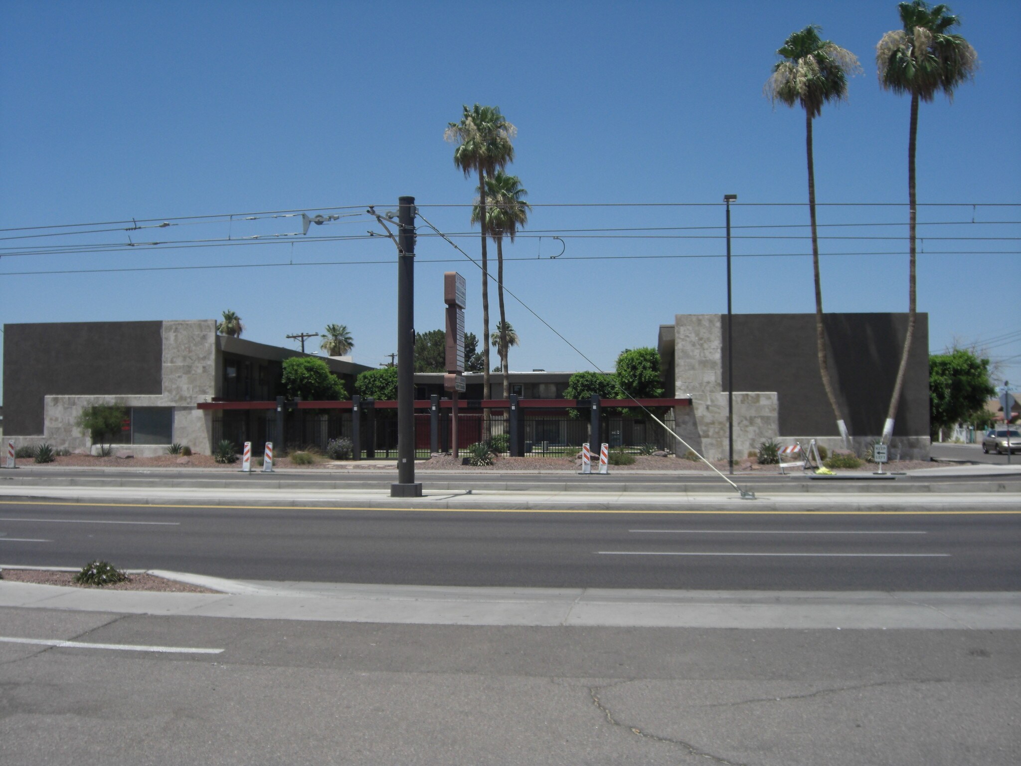 1600 W Camelback Rd, Phoenix, AZ for sale Primary Photo- Image 1 of 1