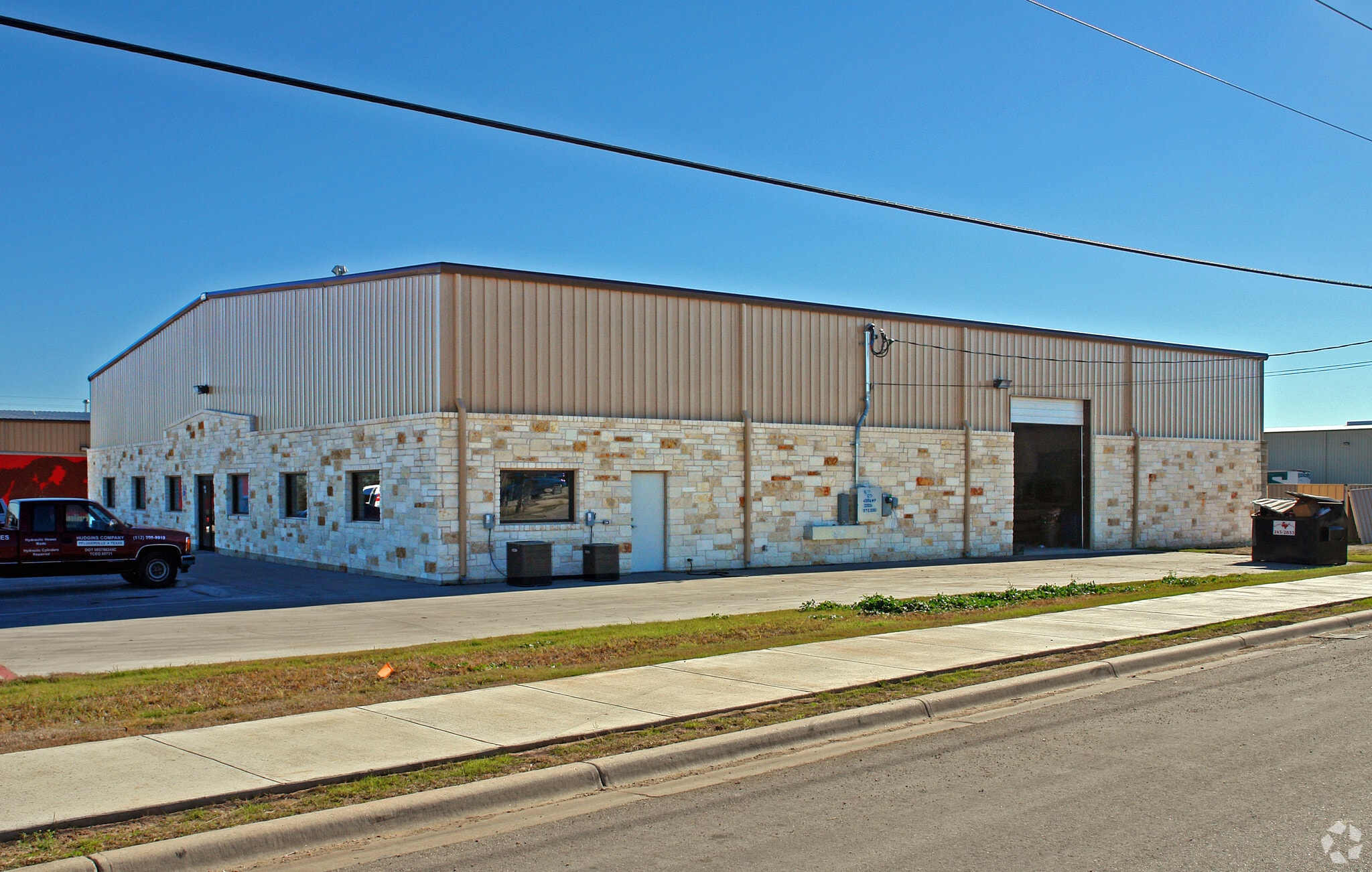2201 Patterson Industrial Dr, Pflugerville, TX for lease Primary Photo- Image 1 of 23