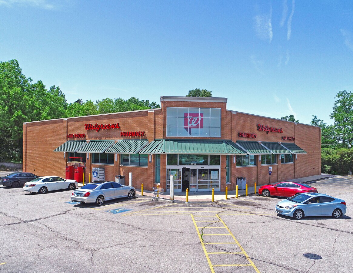 1065 Stateline Rd E, Southaven, MS 38671