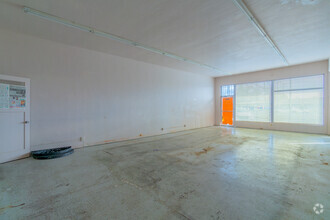 5000-5014 Freeport Blvd, Sacramento, CA for lease Interior Photo- Image 2 of 8