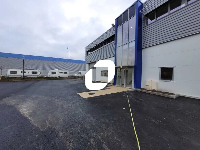 Flex in Brétigny-sur-Orge for lease - Building Photo - Image 1 of 12