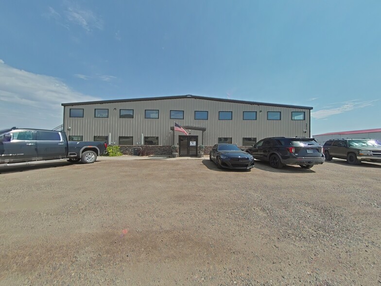 Williston Industrial Investment portfolio of 7 properties for sale on LoopNet.com - Primary Photo - Image 3 of 9