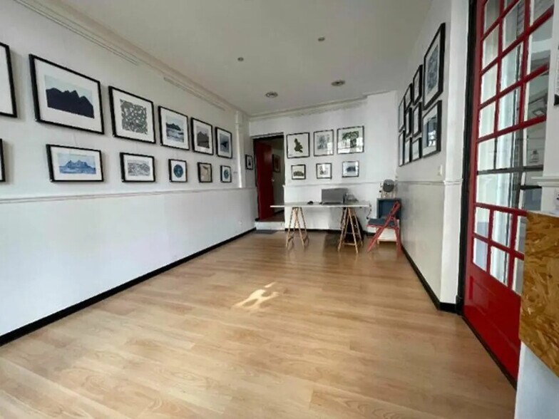 Retail in Reims for lease - Interior Photo - Image 3 of 4