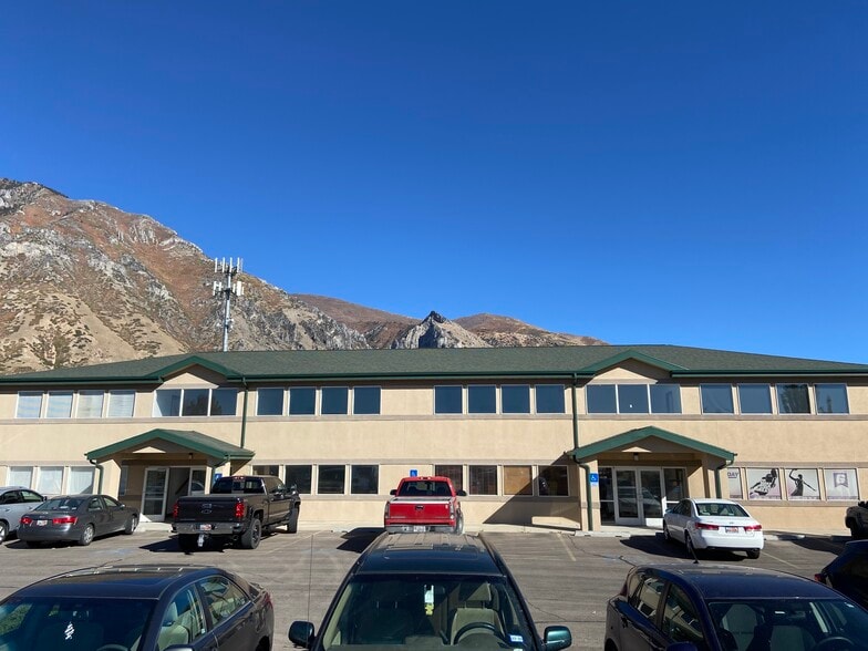 1086 N 450 W, Springville, UT for lease - Primary Photo - Image 1 of 9