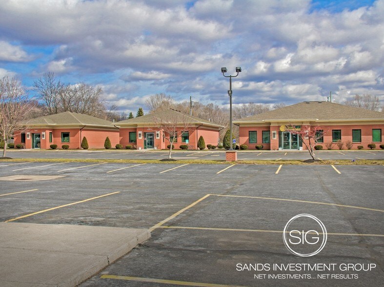 5842-5860 Snyder Dr, Lockport, NY for sale - Building Photo - Image 1 of 1