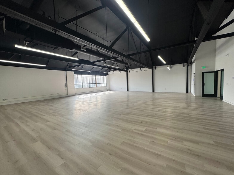 1016 S Santee St, Los Angeles, CA for lease - Interior Photo - Image 3 of 11