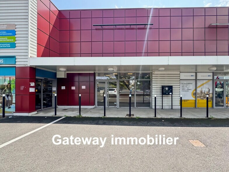 Industrial in Aubière for sale - Building Photo - Image 1 of 12