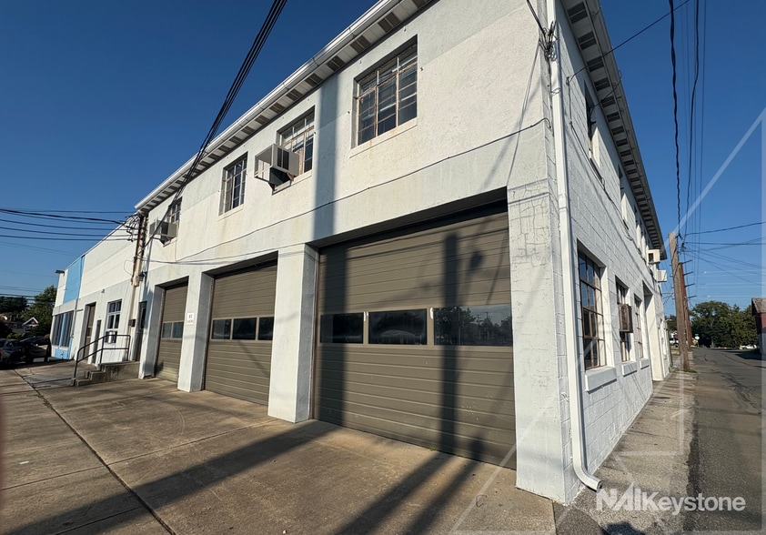 60 E Penn Ave, Wernersville, PA for sale - Building Photo - Image 3 of 41