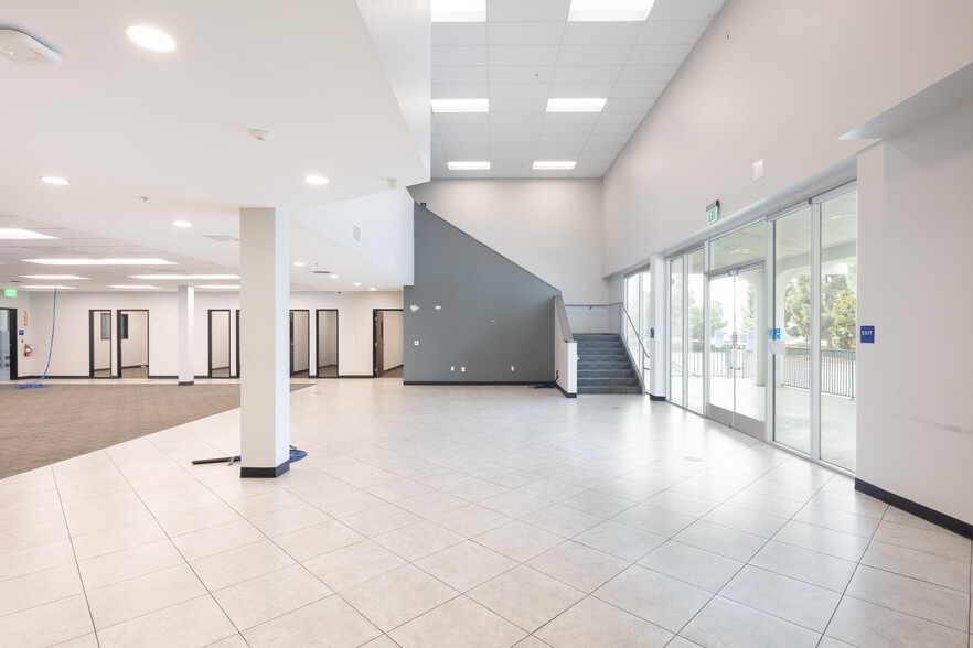 1400-1420 S Manhattan Ave, Fullerton, CA for lease - Matterport 3D Scan - Image 2 of 9